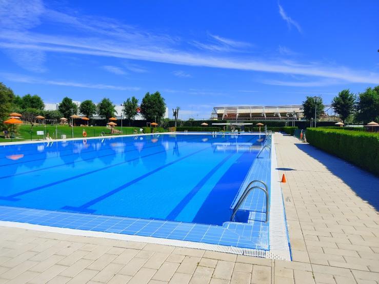 PISCINA MEDINA DEL CAMPO